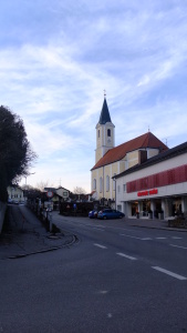 21-Am Cafe Schwaiger vorbei - links abbiegen zum Marktplatz