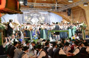 k-17 Gastgeschenk Schönauer und Darchinger Musi