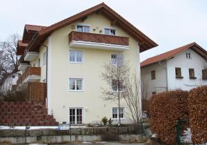 GM742-04 Niedermairstr 7 2006 (Large)