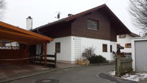 GM766-08 Niedermairstr 15 2018 (Large)