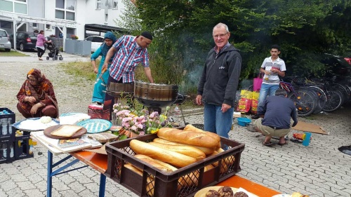 Flüchtlinge kochen auf-07-2016-8