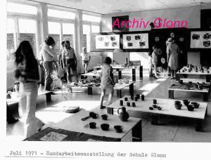 10-Fotochronik-1971-Handarbeitsausstellung-Schule-1