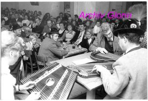 40-1974-Volksmusik-Zither