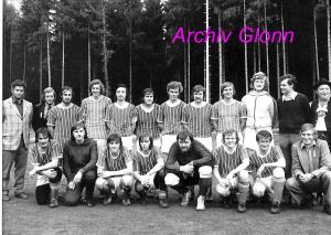 43-1974-Fussball-Mannschaft