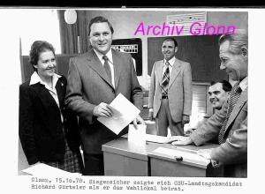 Fotochronik-1978-Guerteler-im-Wahllokal