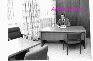 Fotochronik-1978-neuer-Schreibtisch-Rathaus