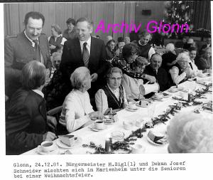 Fotochronik-1981 03-Weihnachtsfeier-Marienheim