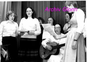 Fotochronik-1981 04-Weihnachtsfeier-Marienheim