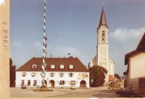 GM010-10-Mrktpl-v-West-evtl-1962-k