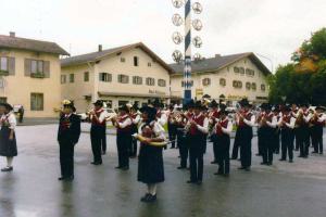 GM030-08-GH-Post-m-Blaskapelle-k