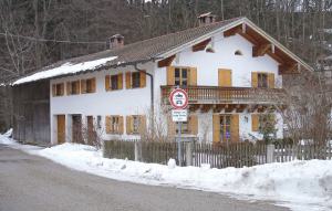 uFr56-04-Reisenth-Zuhaus-2006-k