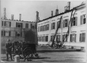 uZi04-64-Zinn-nach-d-Brand-1938-k