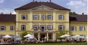 uZi04-77-Zinn-Schlossportal-k