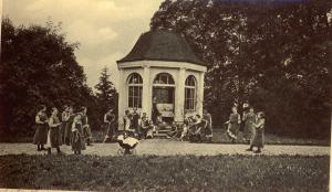 uZi09-04-am-Pavillon-k