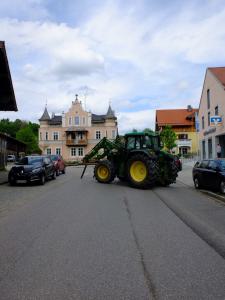 Maibaum Glonn 2018 Straßensperre(19) (Large)